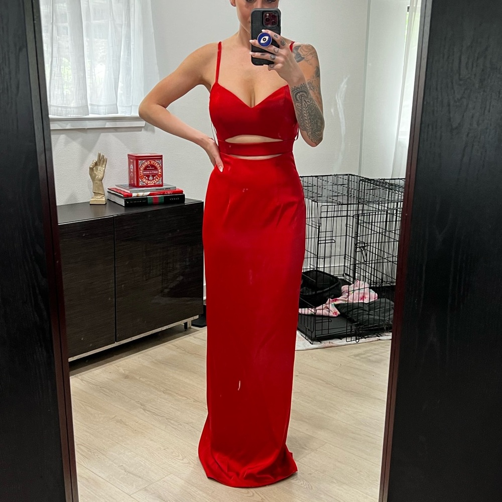 NWT La Femme formal gown